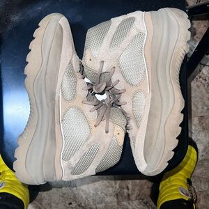 adidas Yeezy Desert Boot